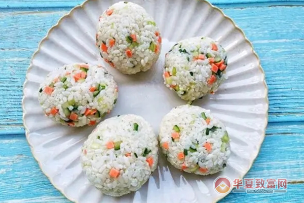 泰泰饭团加盟
